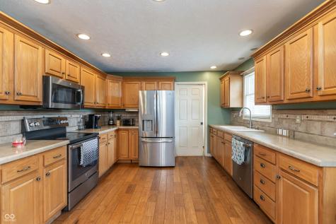 437 Schleter Court Seymour IN 47274