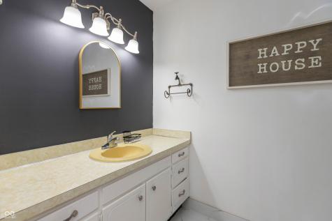 437 Schleter Court Seymour IN 47274