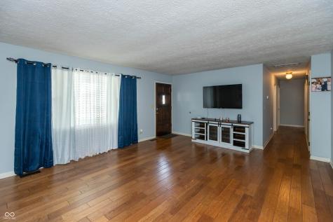 437 Schleter Court Seymour IN 47274