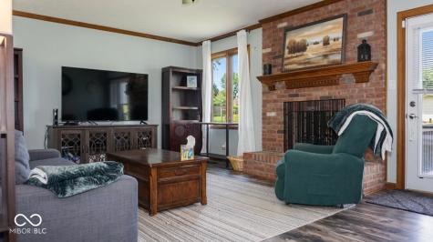 375 Nottinghill Court Indianapolis IN 46234