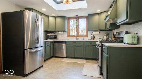 375 Nottinghill Court Indianapolis IN 46234