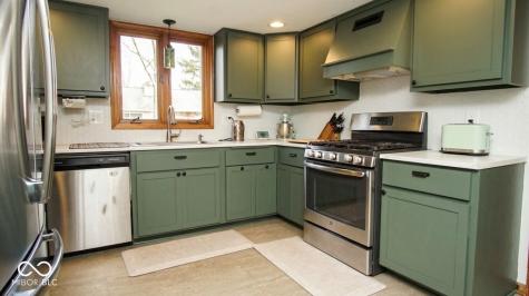 375 Nottinghill Court Indianapolis IN 46234