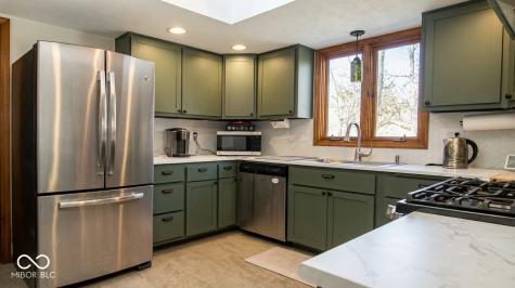 375 Nottinghill Court Indianapolis IN 46234