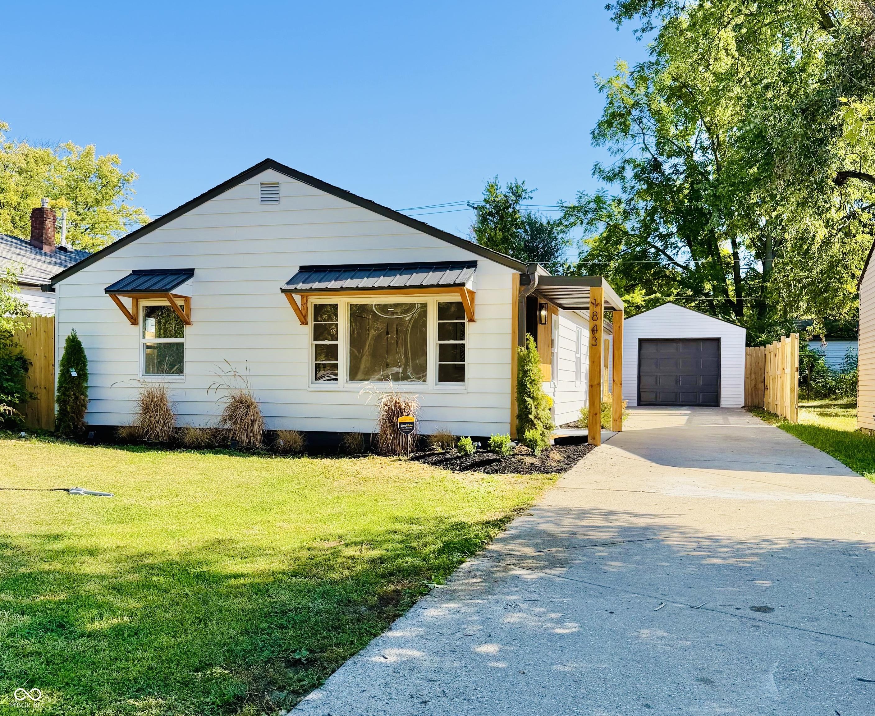 1843 Kildare Avenue Indianapolis IN 46218
