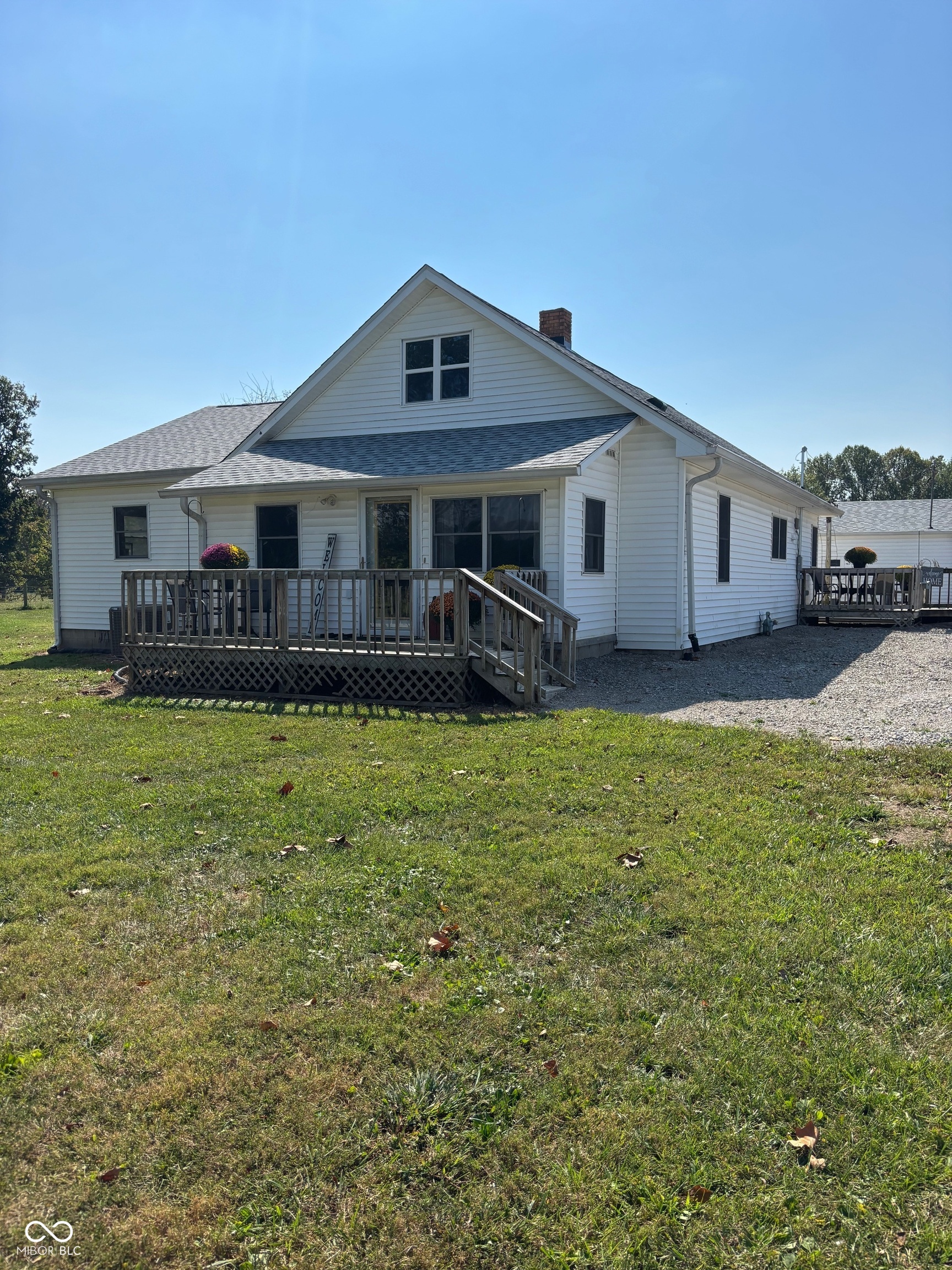 6951 W 450 S Columbus IN 47201