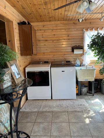 6951 W 450 S Columbus IN 47201