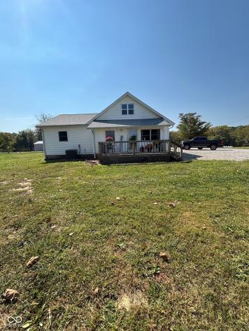 6951 W 450 S Columbus IN 47201