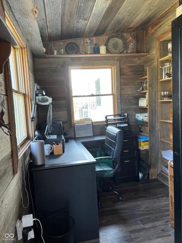 6951 W 450 S Columbus IN 47201