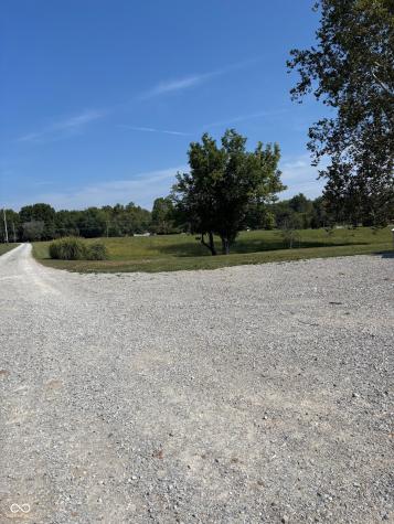 6951 W 450 S Columbus IN 47201