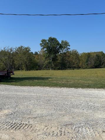 6951 W 450 S Columbus IN 47201