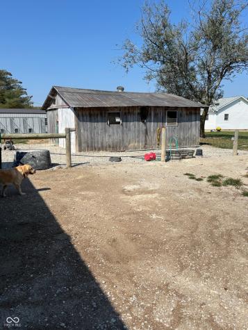 6951 W 450 S Columbus IN 47201