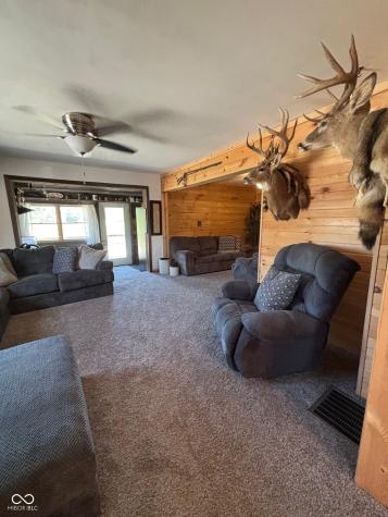 6951 W 450 S Columbus IN 47201