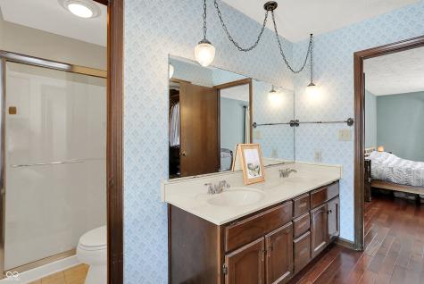 810 Granada Drive Greenwood IN 46143