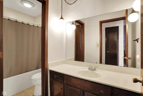 810 Granada Drive Greenwood IN 46143