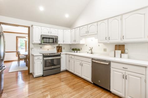 942 Arrowwood Drive Carmel IN 46033