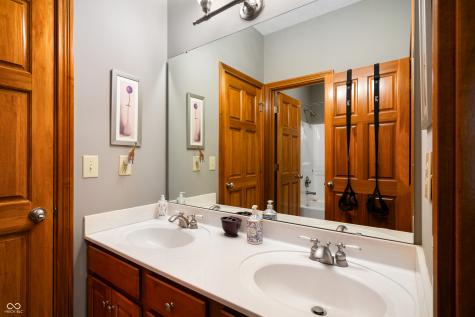 7360 Hyacinth Drive Avon IN 46123
