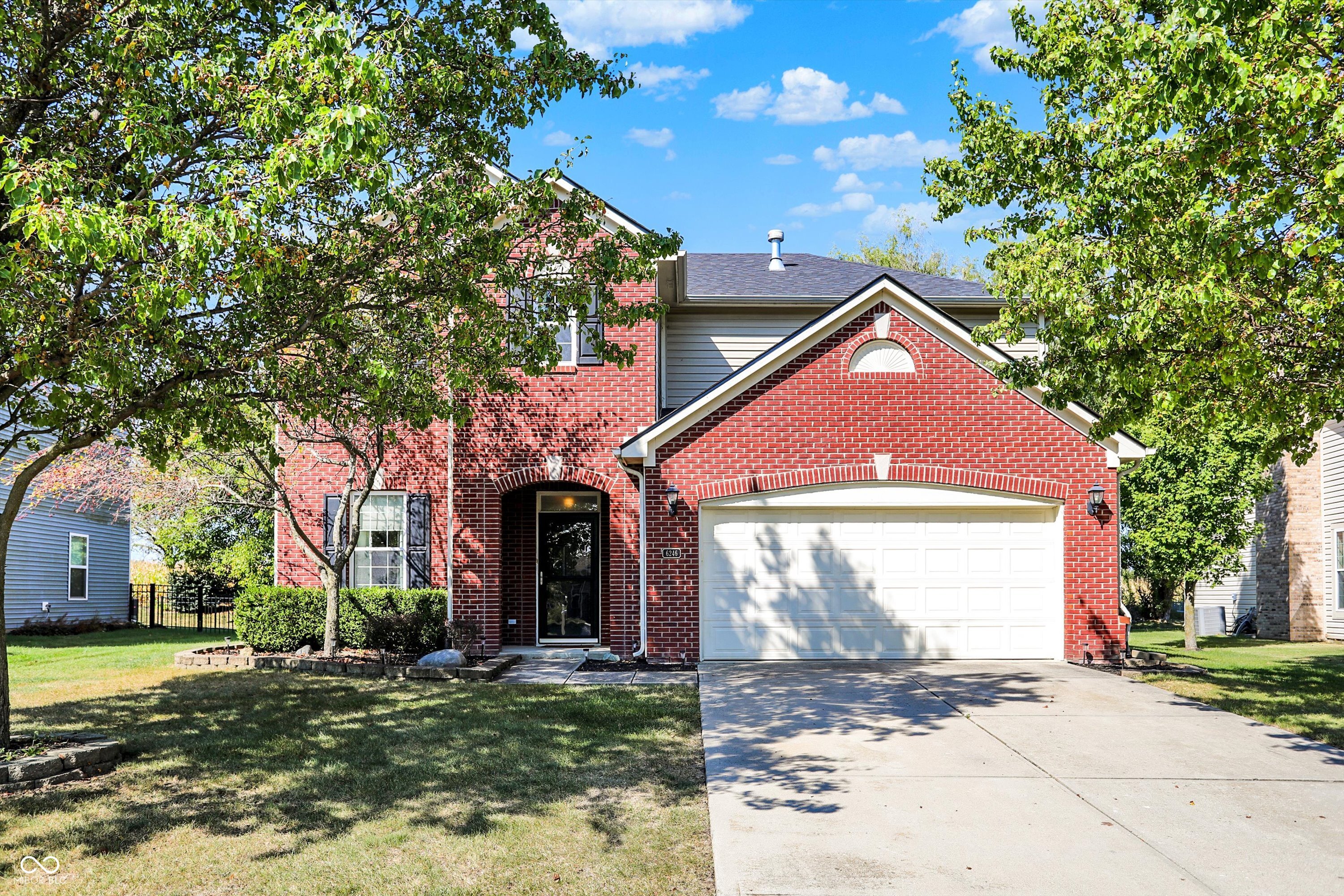 6246 N Woods Edge Drive Mccordsville IN 46055