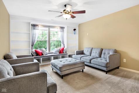 6246 N Woods Edge Drive Mccordsville IN 46055
