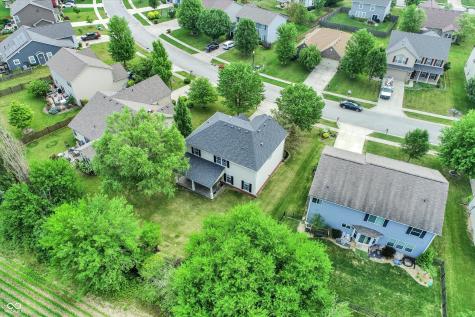 6246 N Woods Edge Drive Mccordsville IN 46055