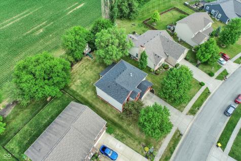 6246 N Woods Edge Drive Mccordsville IN 46055