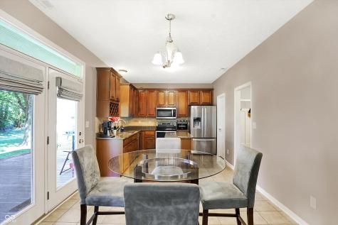 6246 N Woods Edge Drive Mccordsville IN 46055
