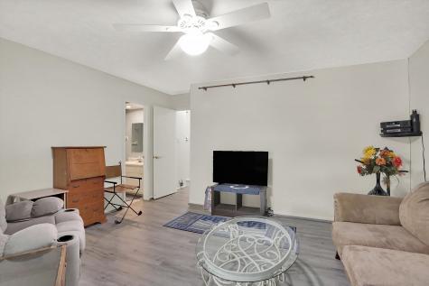 8314 Christiana Lane Indianapolis IN 46256