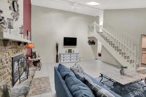 8314 Christiana Lane Indianapolis IN 46256