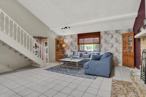 8314 Christiana Lane Indianapolis IN 46256