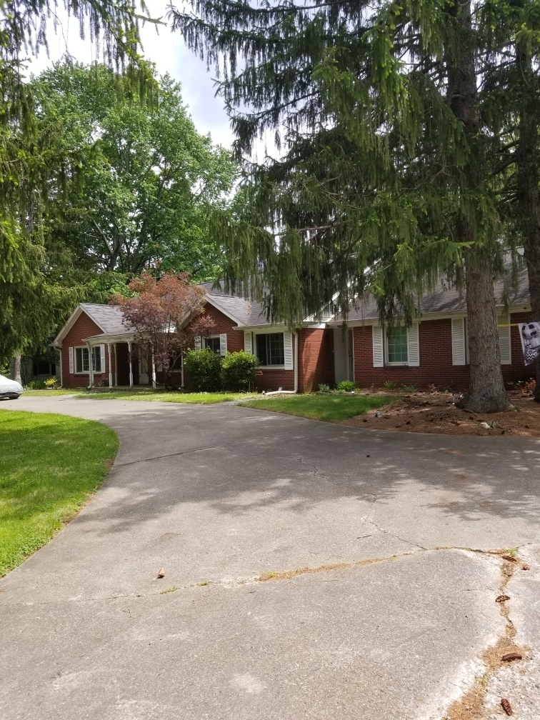 1045 Collingwood Drive Indianapolis IN 46228