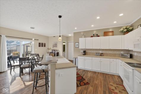 6713 Eagles Wing Drive Indianapolis IN 46214