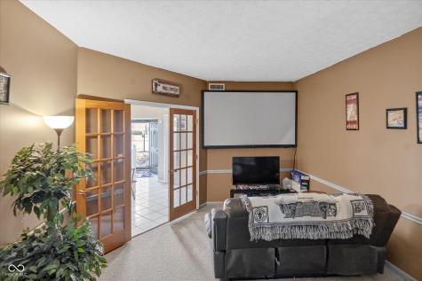 6713 Eagles Wing Drive Indianapolis IN 46214