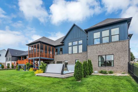 18398 Cross Lakes Court Westfield IN 46074