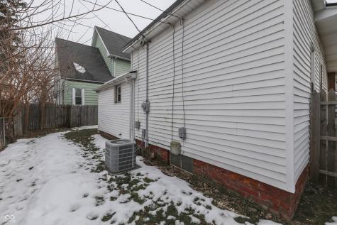 20 Colescott Street Shelbyville IN 46176