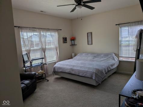 907 Baden Manor Drive Indianapolis IN 46217