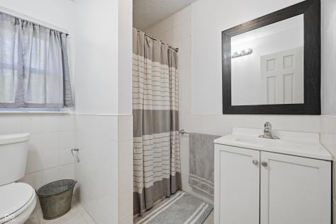 7805 N Alton Avenue Indianapolis IN 46268