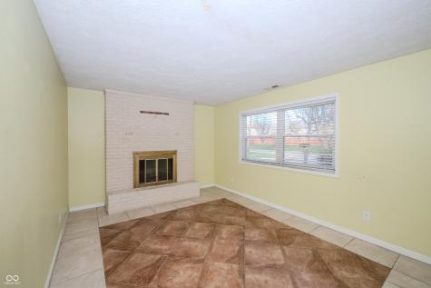 7832 Hearthstone Way Indianapolis IN 46227