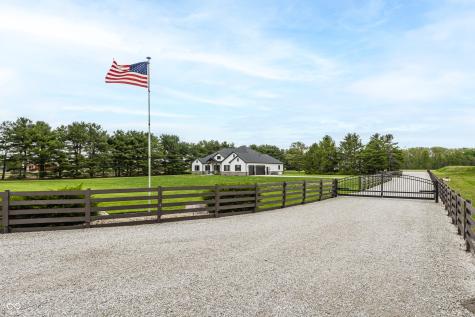 195 N 300 W Lebanon IN 46052