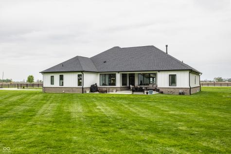 195 N 300 W Lebanon IN 46052