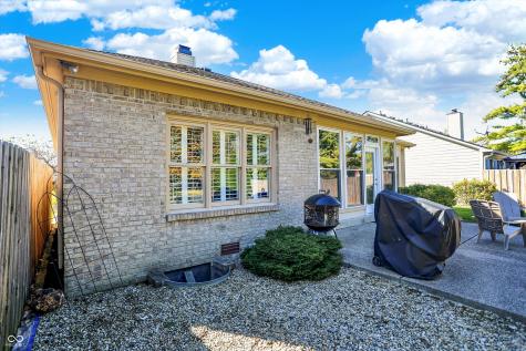 1646 Foxmere Boulevard Greenwood IN 46142