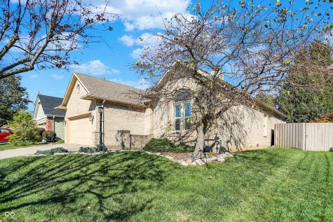 1646 Foxmere Boulevard Greenwood IN 46142
