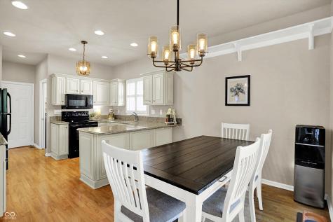 1646 Foxmere Boulevard Greenwood IN 46142