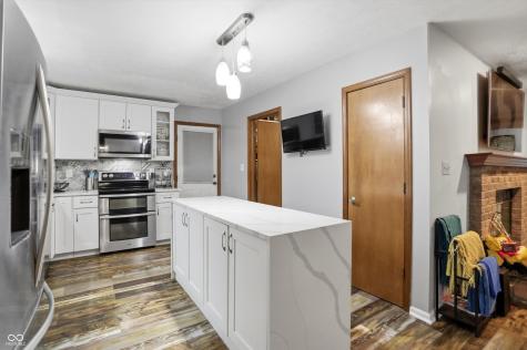 8612 Lockwood Place Indianapolis IN 46217