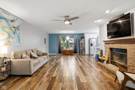 8612 Lockwood Place Indianapolis IN 46217