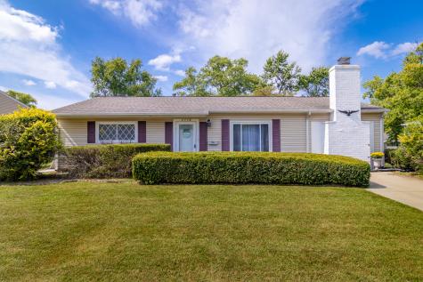 2736 Streamside Drive Columbus IN 47203