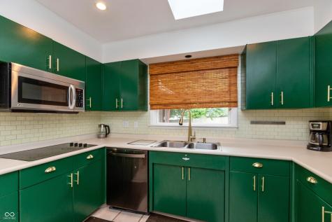 651 West Drive Seymour IN 47274