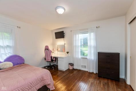 651 West Drive Seymour IN 47274