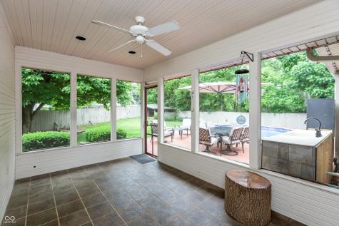 651 West Drive Seymour IN 47274
