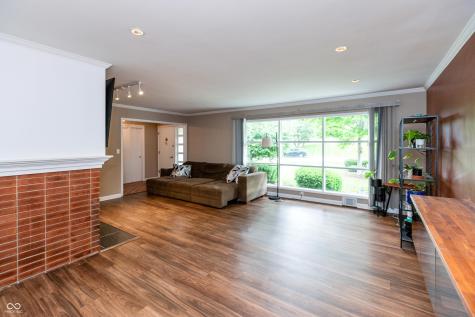 651 West Drive Seymour IN 47274