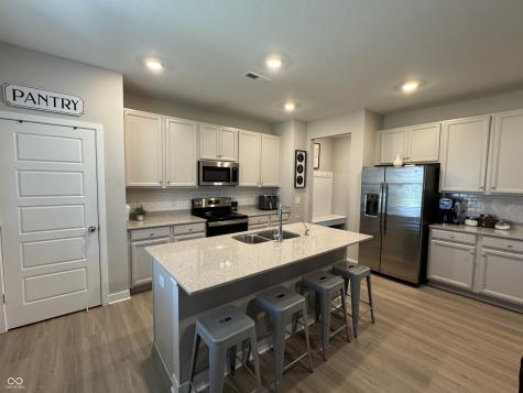9578 Tobin Circle Avon IN 46123
