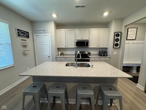9578 Tobin Circle Avon IN 46123